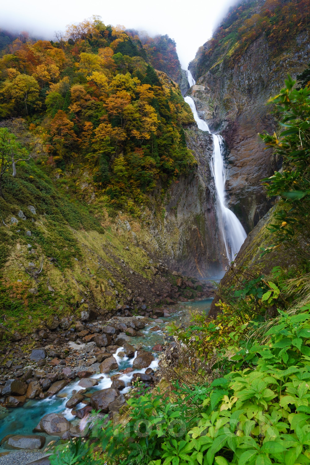 称名滝（富山県）紅葉情報‐2016年10月24日
